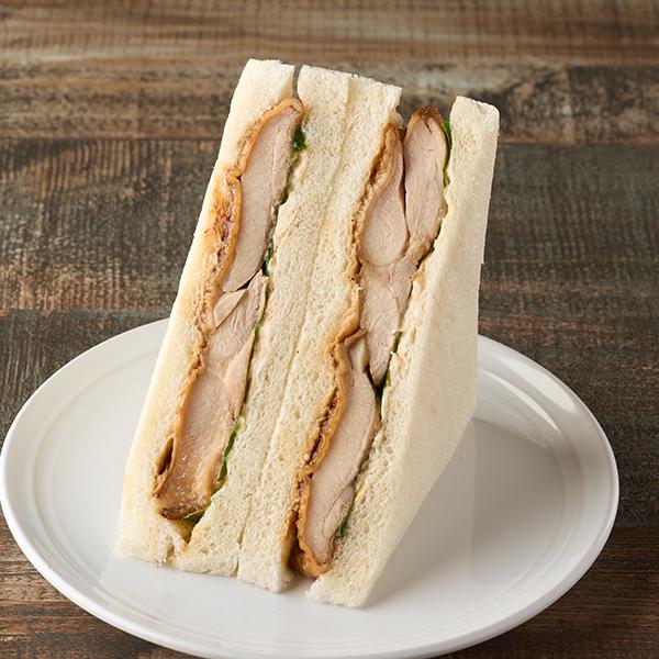焦がし醤油風グリルチキンサンド
