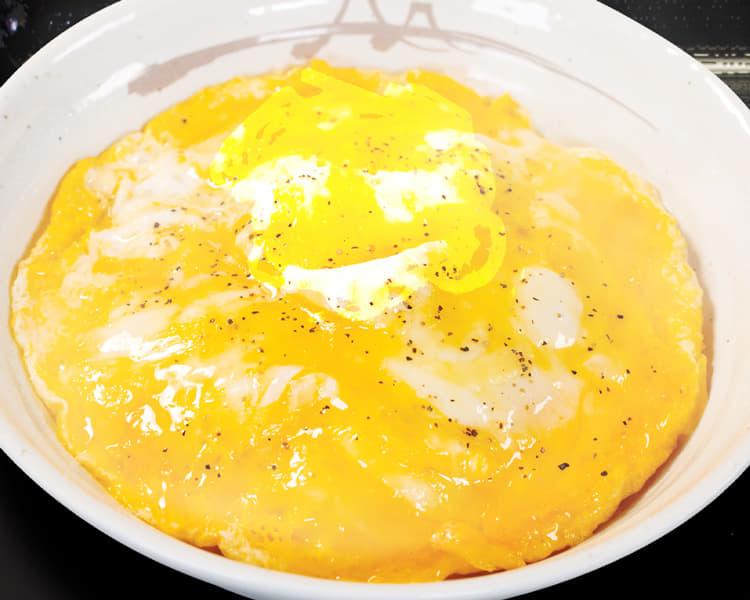 とろっとたまご丼