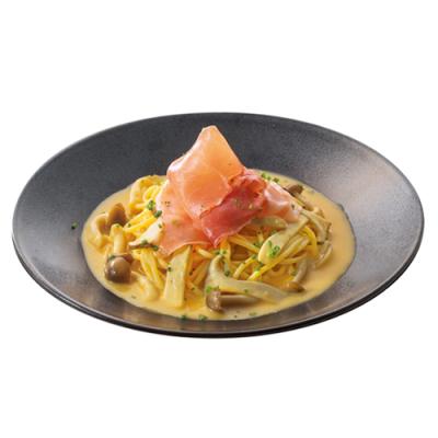 ６５ハモンセラーノときのこのおだしうにクリームソース